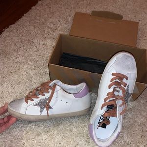 GOLDEN GOOSE SUPERSTAR SNEAKERS